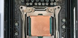 Test Rockit 99 délid CPU SkylakeX 2066 Intel Core i7-7800X avec IHS cuivre
