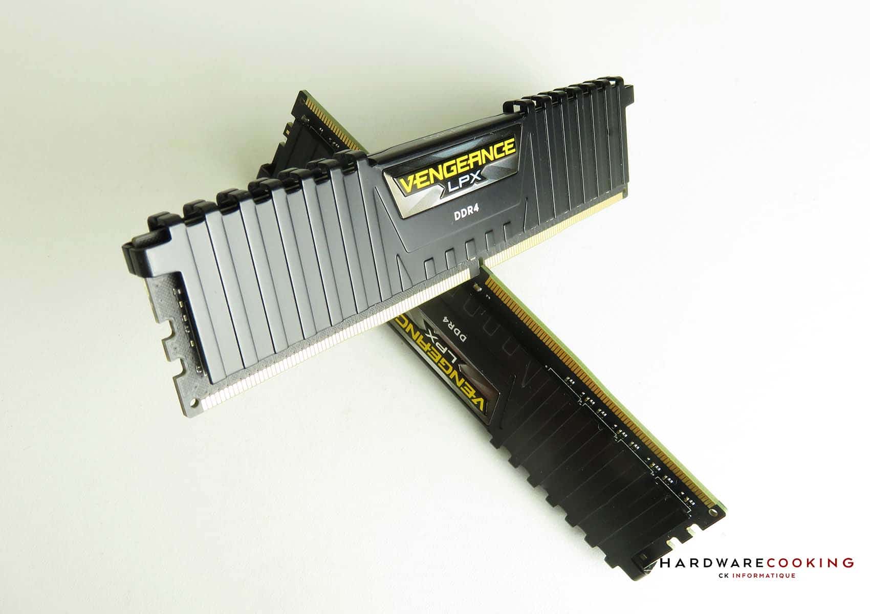 DDR4 Corsair Vengeance LPX Noir - 32 Go (4 x 8 Go) 3600 MHz - CAS