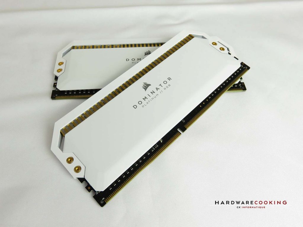 CORSAIR Dominator Platinum White 4 x 8 Go 3200 MHz