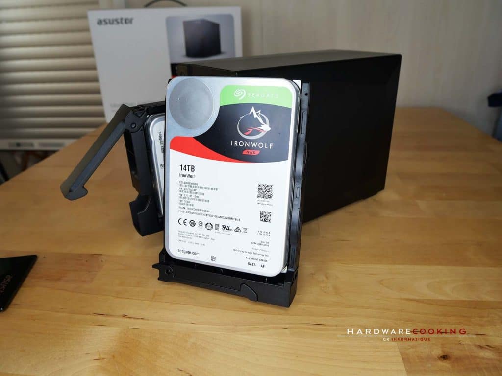 Installation disques durs Seagate IronWolf