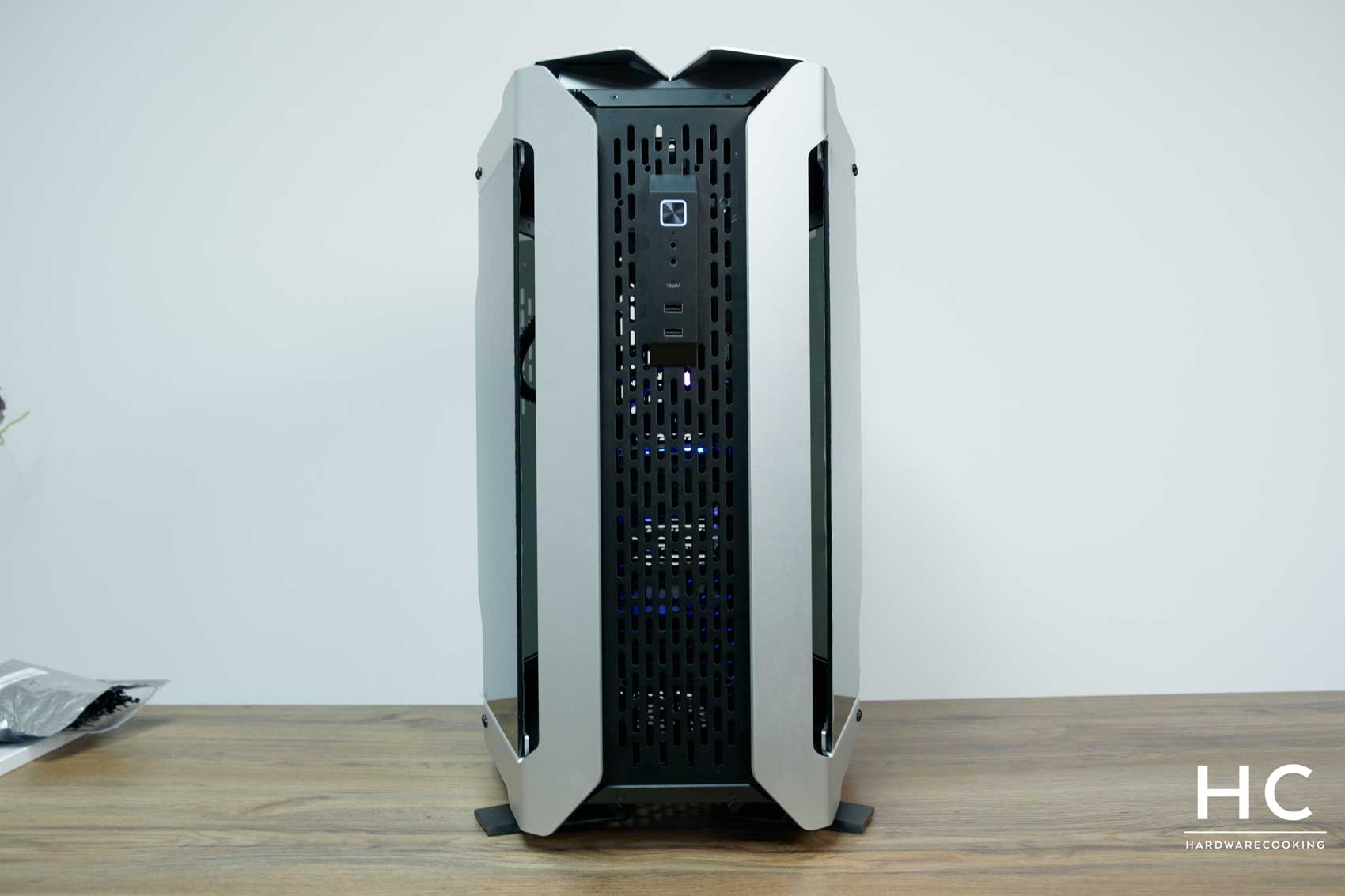 ODYSSEY X – LIAN LI est l'un des principaux fournisseurs de boîtiers PC