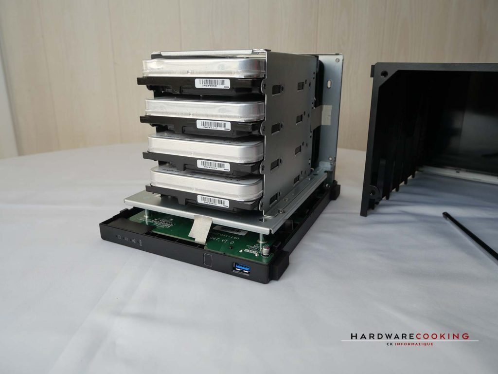 Montage disques durs Seagate IronWolf 14 To