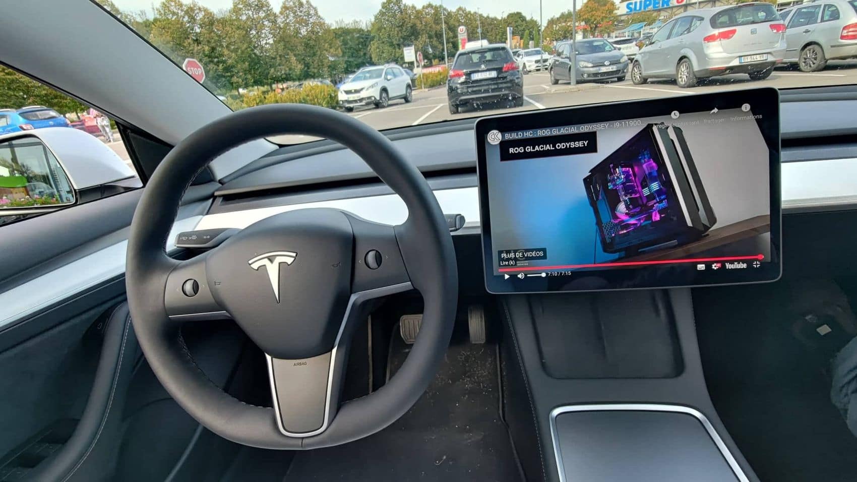 Les jeux Steam bientôt dans les voitures de chez Tesla