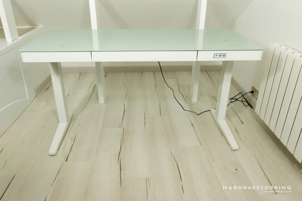 Test REKT RGo Touch Desk 140 White