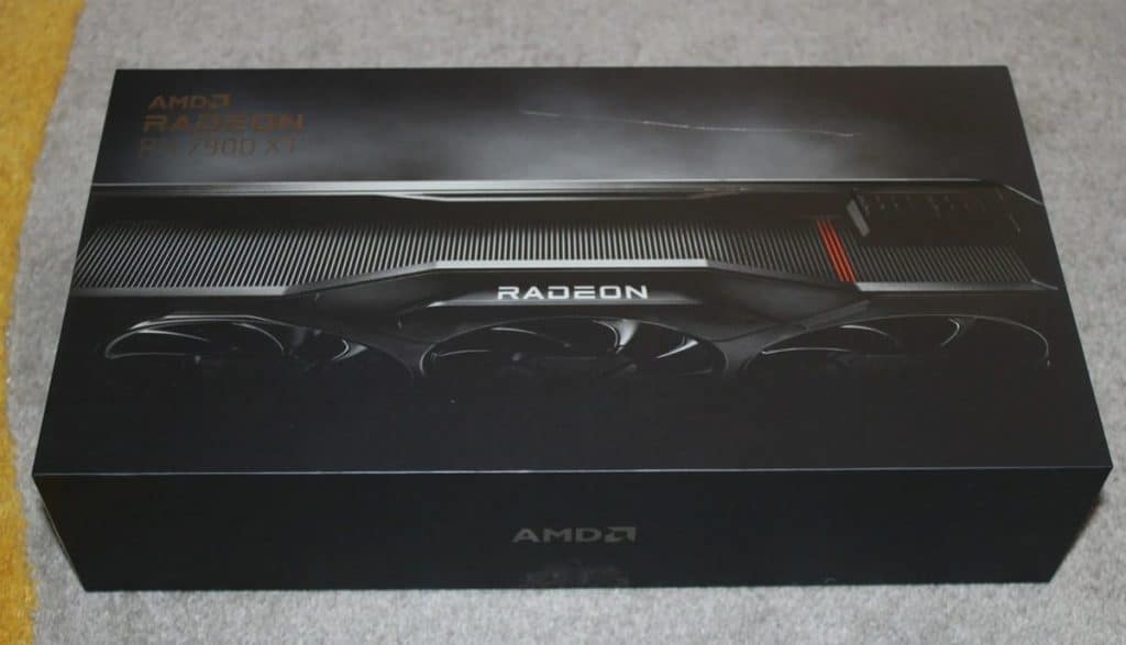 Visuel de la boîte de l'AMD Radeon RX 7900 XT