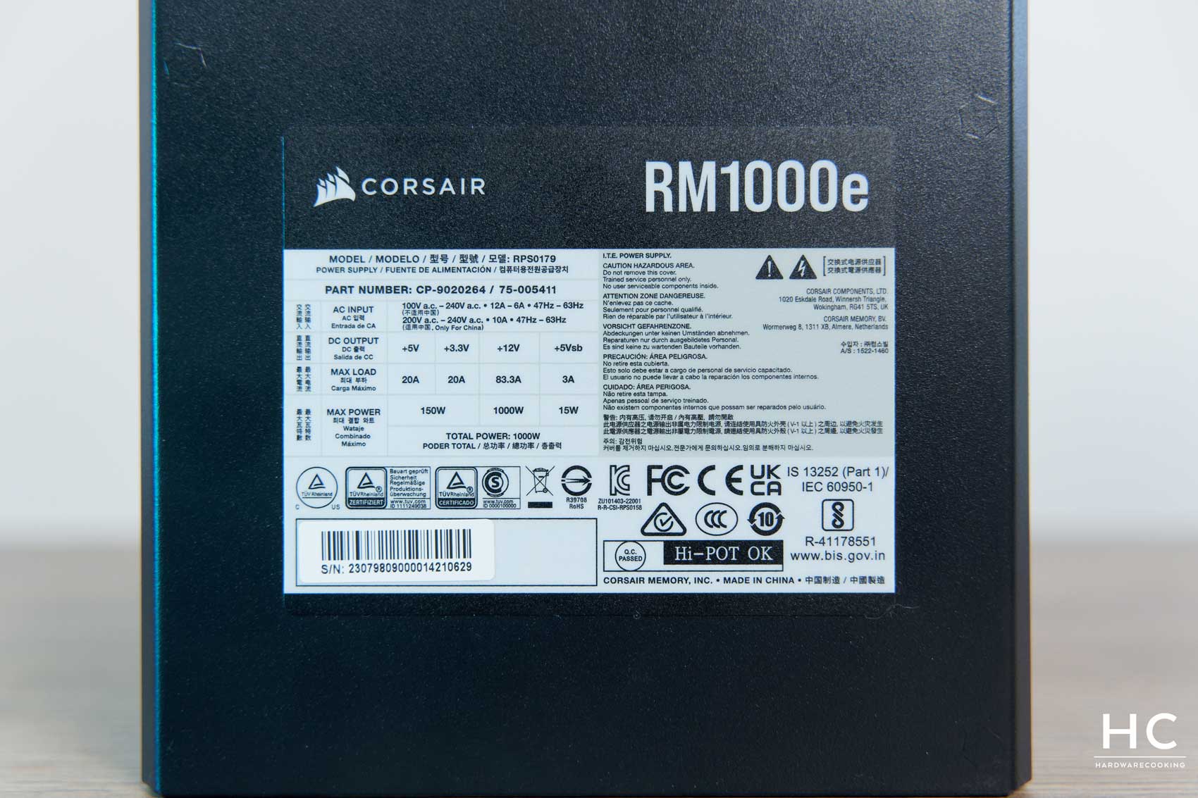 CORSAIR lance les nouveaux blocs d'alimentation RMx SHIFT ATX 3.0, qui  rendent le montage de votre PC plus facile que jamais