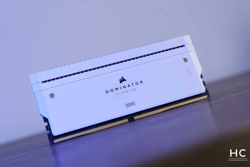 Test CORSAIR DOMINATOR TITANIUM DDR5-7200 CL36