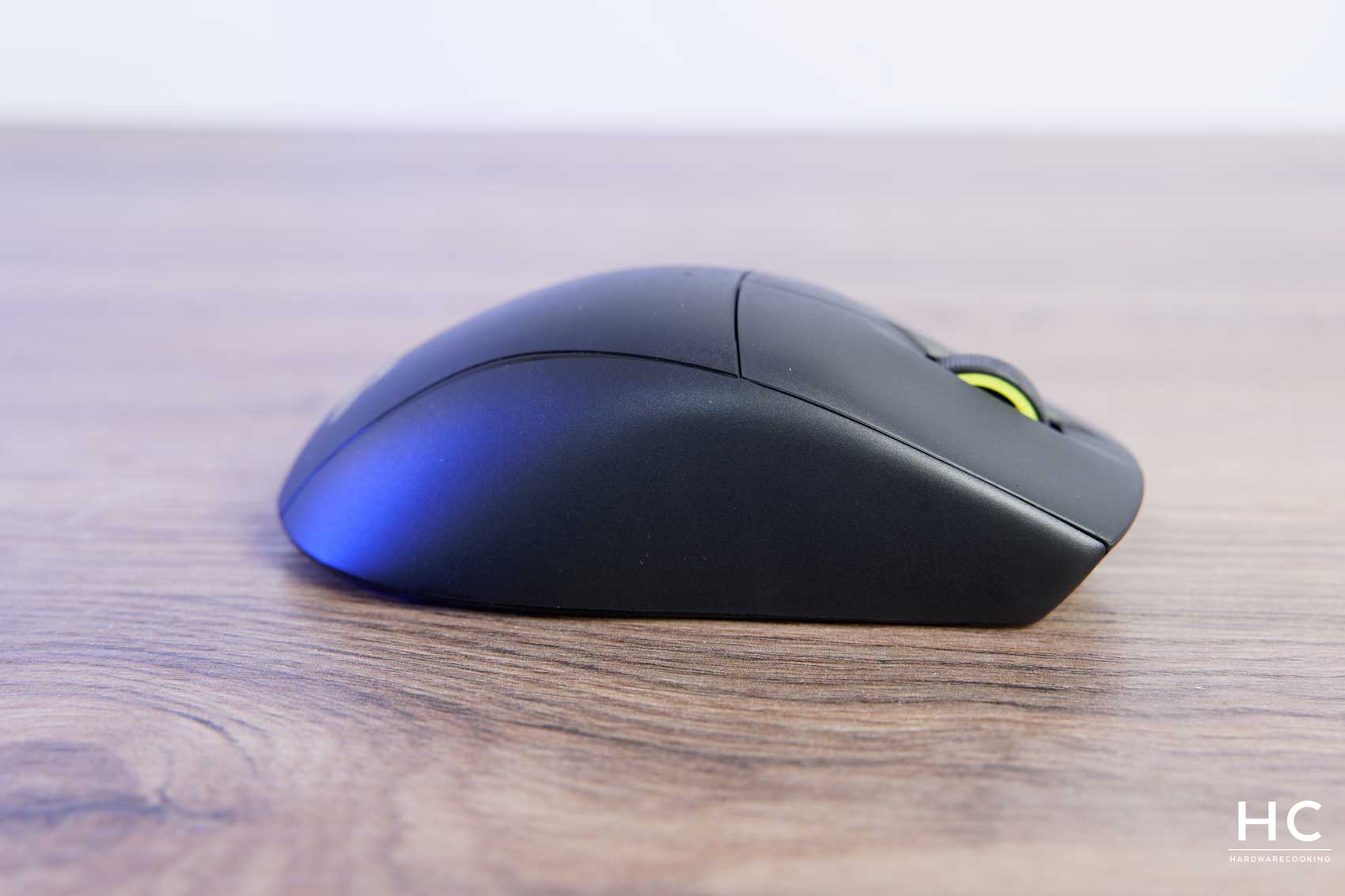 Corsair M75 AIR, la souris ultra légère parfaite pour le gaming ? Notre test